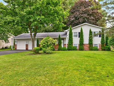 34 Evergreen Dr
