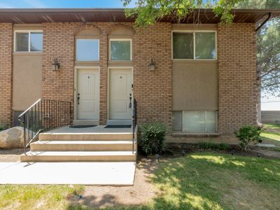 1433 N Amiron Way APT D