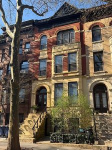 554 2nd St