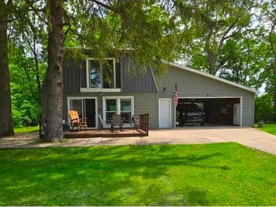 Property at 511 N 11th St, Monmouth, IL