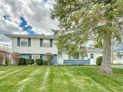 31 Appian Dr