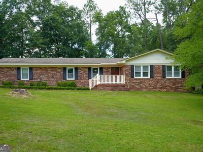 307 Pinewood Dr