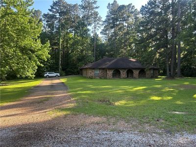 8208 Beechwood Loop