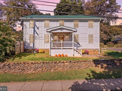 36 Main St
