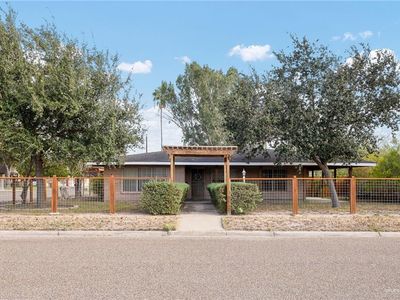 321 W Peter St