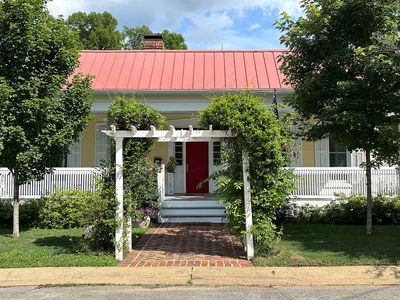 302 Lake St