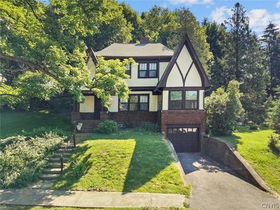 303 Barrington Rd #5