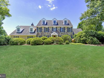 24 Meadow Ln