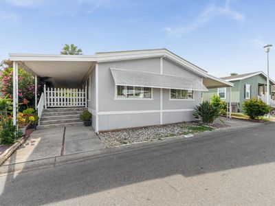 240 California Loop