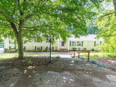 1515 Crestway Dr