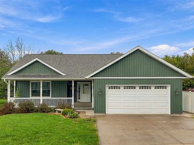 Property at 715 14th St, Kalona, IA