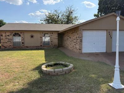 3920 Hooper Dr