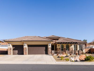 1952 N Reserve Pkwy