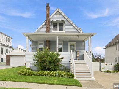 94 Chestnut St