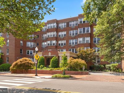 2500 Q St NW APT 449