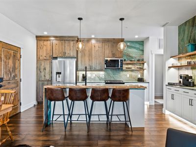 331 Baker Ave Suite 201