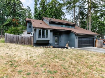 210 NW Calista Ct.