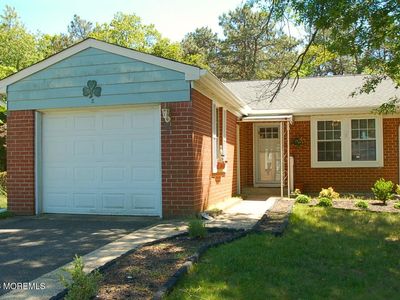 8 Revere Court