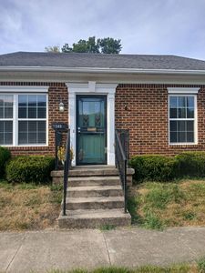 549 E Walnut St