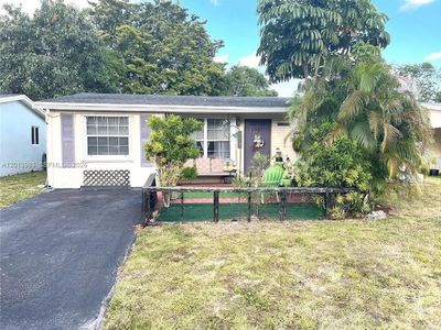 371 SW 67th Ter