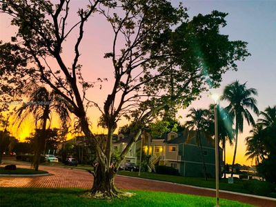 3469 NW 44th St APT 204