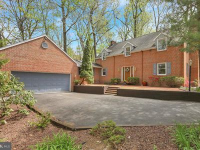 13 Nassau Cir