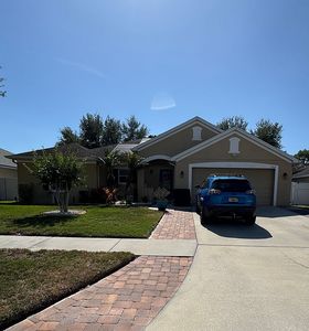 11912 Lynmoor Dr