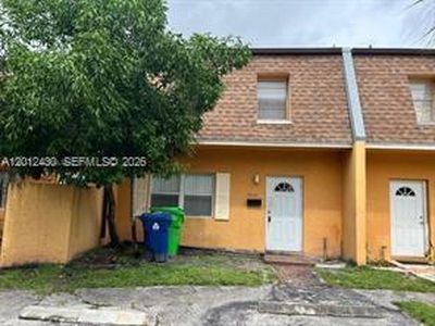 5955 NW 25th Ct #208