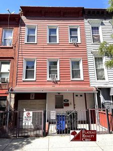 907 Herkimer St