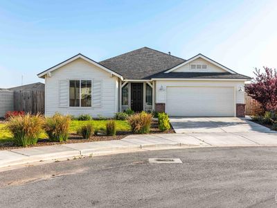 7427 Bristol Spring Ave