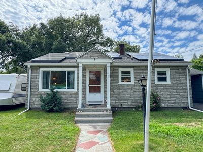 18 Woodland Cir