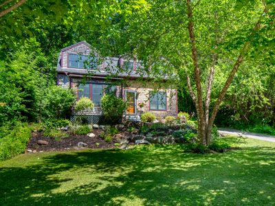 6 Bisbee Street