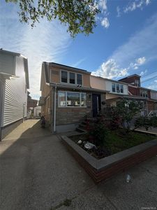 59-22 Parsons Boulevard