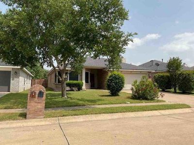 2049 Wildwood Dr