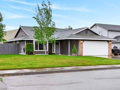 5207 Holly Way