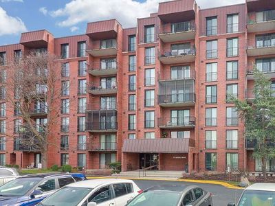 Property at 111 Acacia Dr APT 203, Indian Head Park, IL
