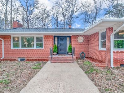 6147 Centerville Rd