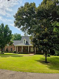827 State Highway 19
