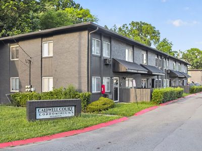 550 Harding Pl APT E103