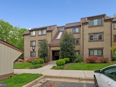 1621 Parkcrest Cir