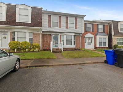 609 Hustings Court Ln