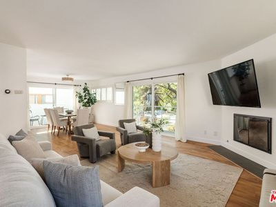 1031 17th St APT 1