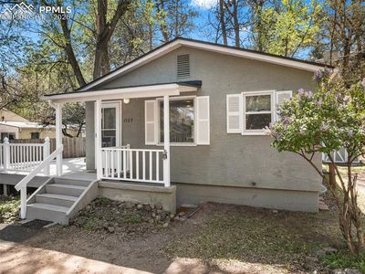 1527 W Cheyenne Rd