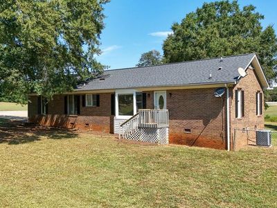 145 Lakeview Dr