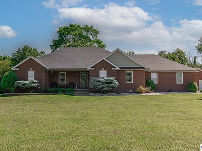 507 Greencrest Dr