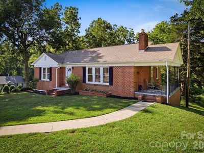 114 Harris Dr