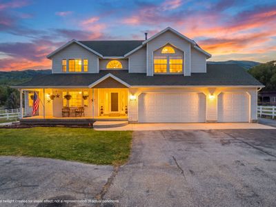 3279 N River Dr