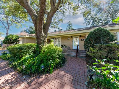 2348 SMULLIAN Trail N