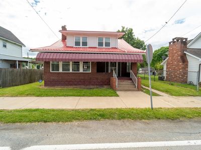 115 Laughlin St