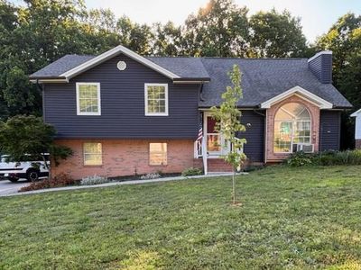 533 Middle View Dr
